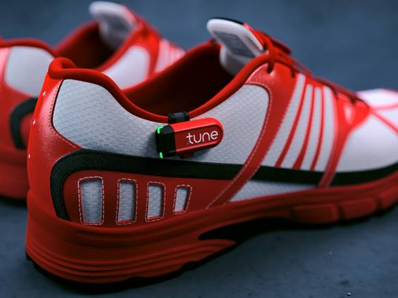 running shoes with sensors