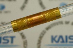 KAIST-flexible-flash-memory-PCB-300x200.jpg