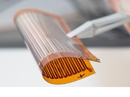 Novel glass improves aerospace, defence and memory in UK