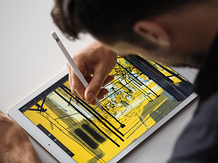 iPadPro_Pencil_Lifestyle1-PRINT