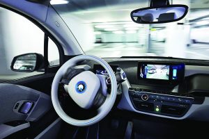 p22-c-BMWInnovationen_Automatisch_Parken_Valet-300x200.jpg