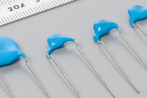 31jan17-Murata-DE1-capacitors-647