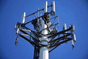 cellular-tower-2172041_640-300x200.jpg