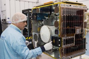 SSTL to lead UK Space Agency LEOPARD project for removing debris