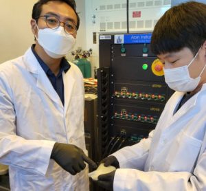 Gatech lithium metal elastomer electrolyte Prof. Seung Woo Lee (left) and Michael Lee 