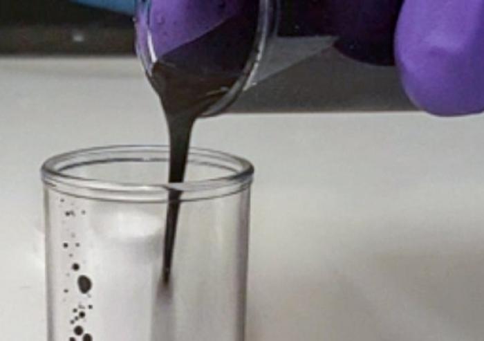 Sludge-like fluid might lead to grid-scale flow batteries