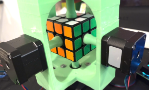 Arduino Mega resovles Rubik's cube in a couple of seconds