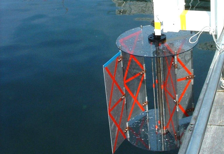 Prototype tidal turbine tested in the Thames