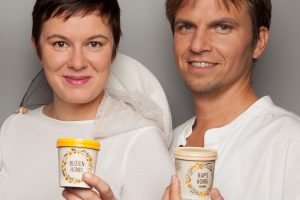 Farnell-Viktoria-Schmidt-and-Michael-Gelhaus-nearBees-founders-300x200.jpg