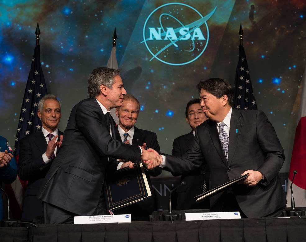 Nasa Deepens Bond With Japan For Space Cooperation