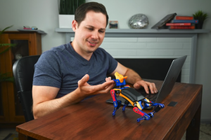 Wonder Workshop's Cue Robot teaches kids about tech for $145.50