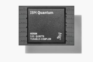 IBM_Quantum_133_Qubit_HERON_03-300x200.jpg
