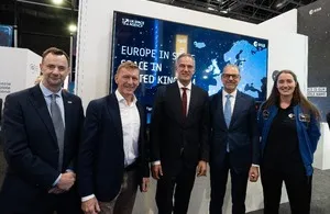 s300_FIA_2024_-_UK_Secretary_of_State_Peter_Kyle_visits_ESA_s_stand.webp