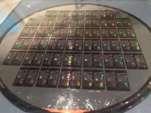 Uof Cal Santa Barbara III V laser on silicon