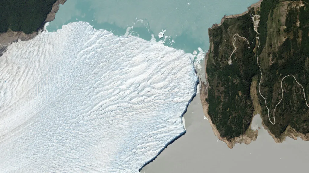 प्लैनेट लैब्स ने $12.8 मिलियन का AI मैरीटाइम GEOINT अनुबंध जीता