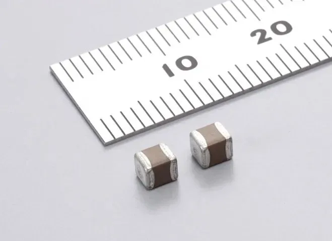 Compact MLCC has capacitance of 15nF and rated voltage of 1.25kV
