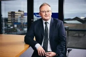 डेविड लॉकवुड बैबॉक इंटरनेशनल से इस्तीफा दे रहे हैं