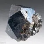 पेरोव्स्काइट्स का उपयोग ऑप्टिकल उपकरणों के लिए किया जा सकता है