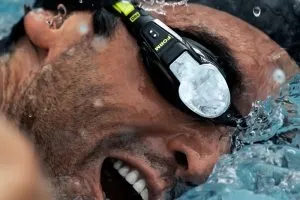 Smart-swimming-goggles-3-300x200.webp